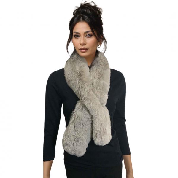 LC01 - Faux Rabbit Pull Through Scarves Latte<br>
Faux Rabbit Pull Through Scarf - One Size Fits All