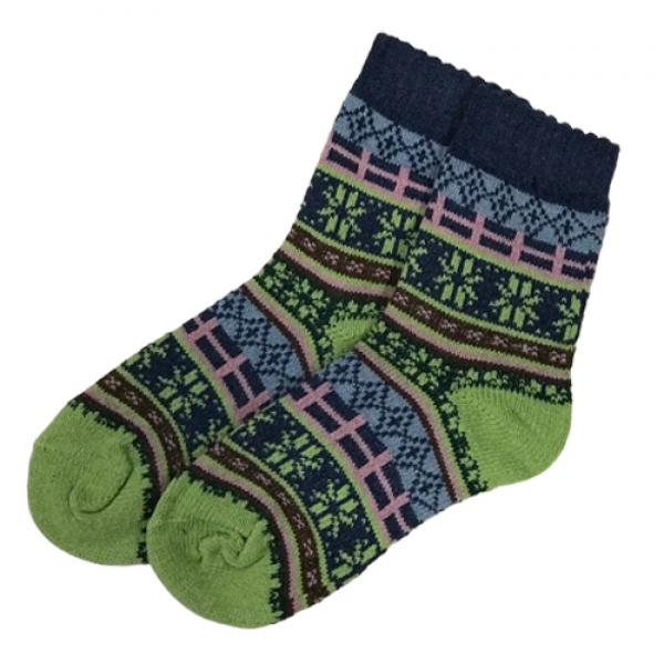 wholesale 3748 - Crew Socks Attitash - 05 - Woman's 6-10