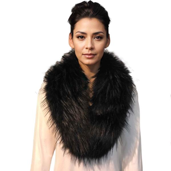 LC3800 - Faux  Fur Collars Faux Fox - Black<br>
Fur Collar - 