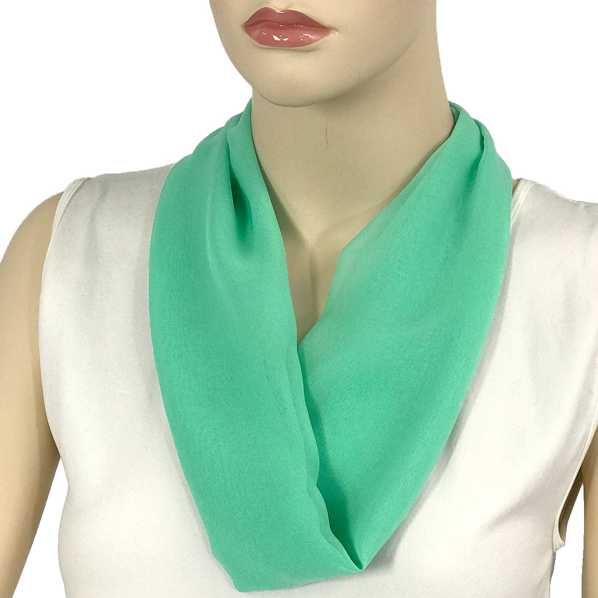 SMI - Solid Mint<br>
Magnetic Clasp Silky Dress Scarf