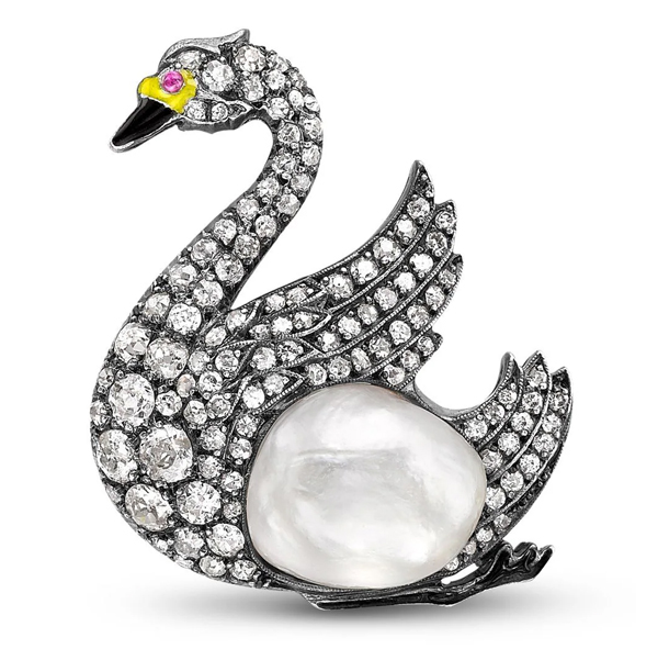 586 - Jeweled Swan