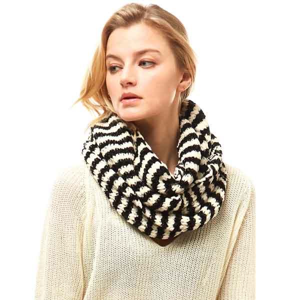 766 - Black and White<br>
Chenille Infinity Scarf