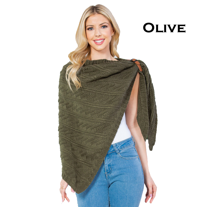 3318 - Cable Knit Triangle Wrap 