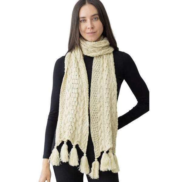 4024 - Ivory
Knitted Scarf