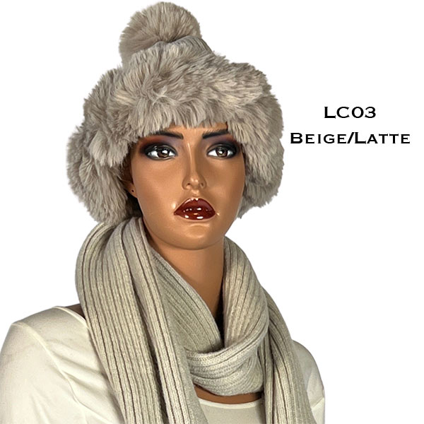 Beige/Latte<br>
Knitted Hat with Fur Trim and Pom