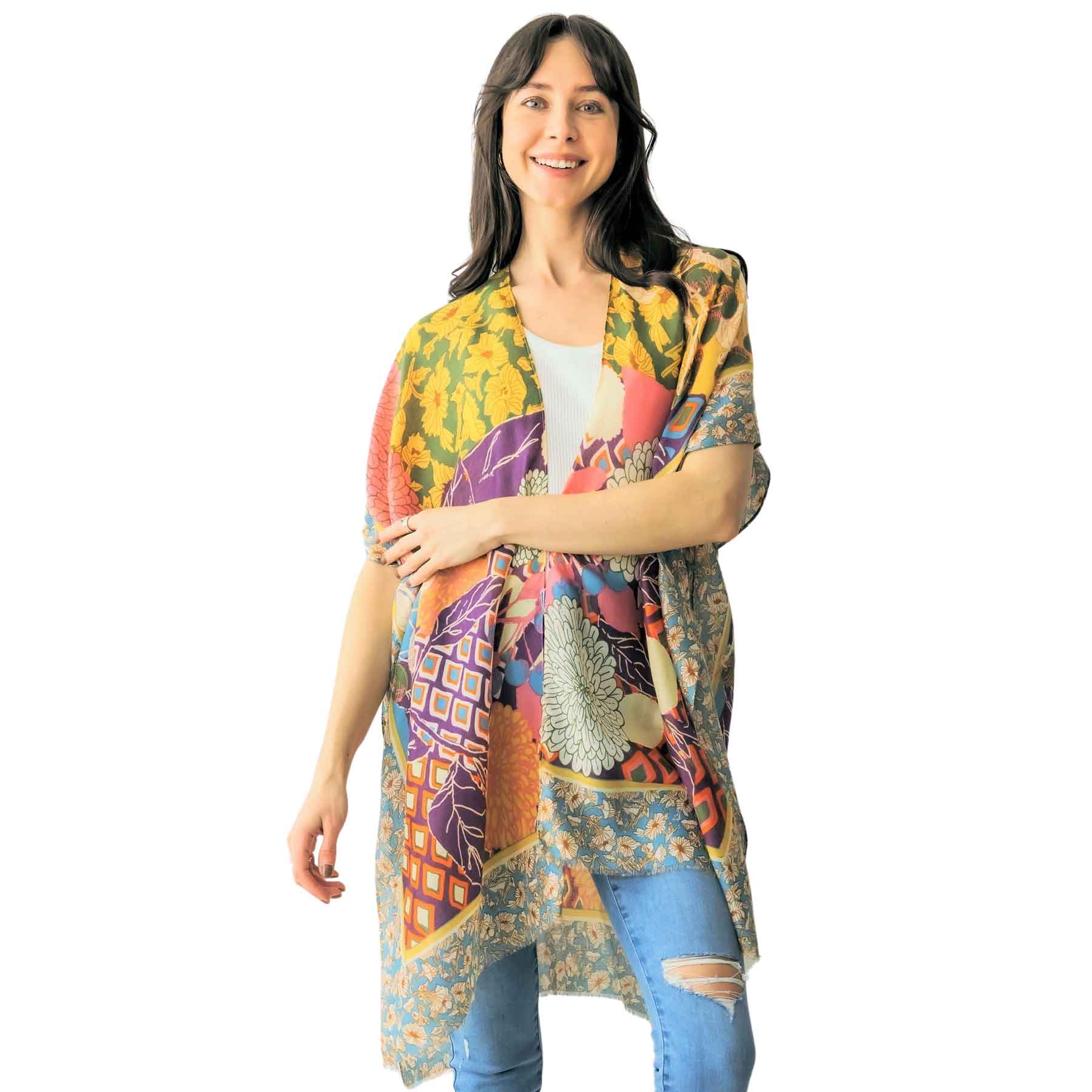 5098 - 03TQ<br>
Floral Print Kimono
