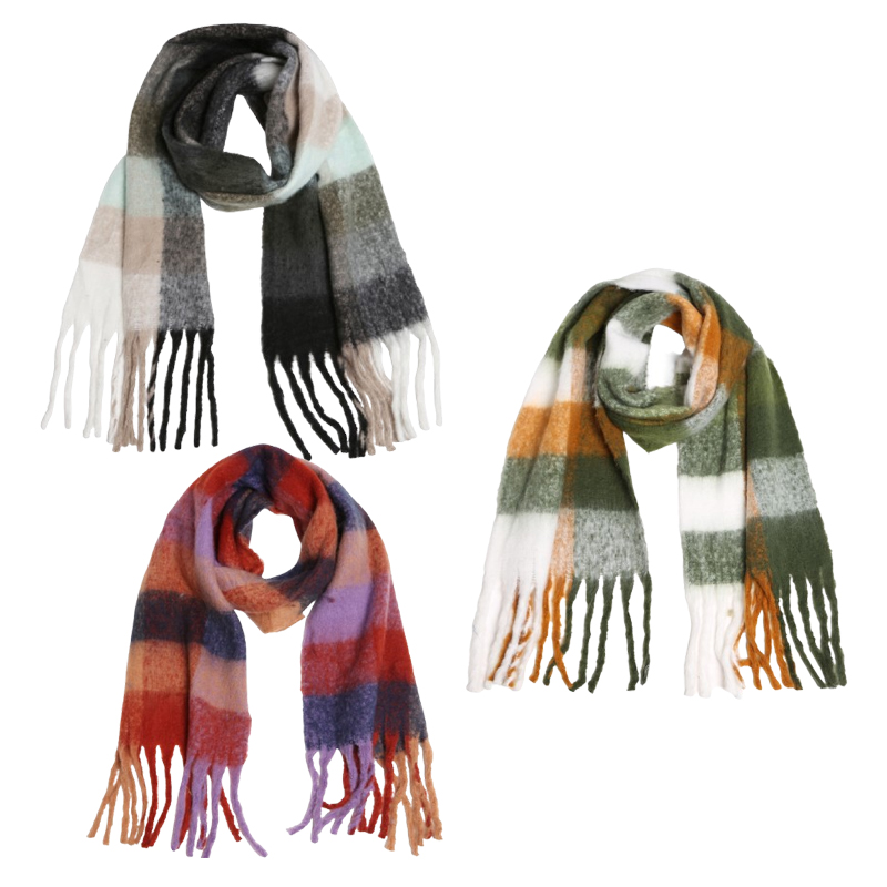 2411 - Checkered Pattern Long Fringe Scarf